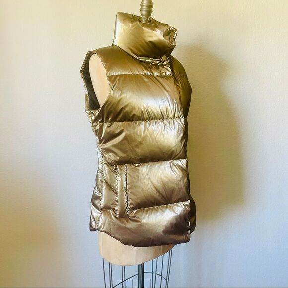 ♥️ Athleta Downtown Gold Puffer Vest - Picture 3 of 13